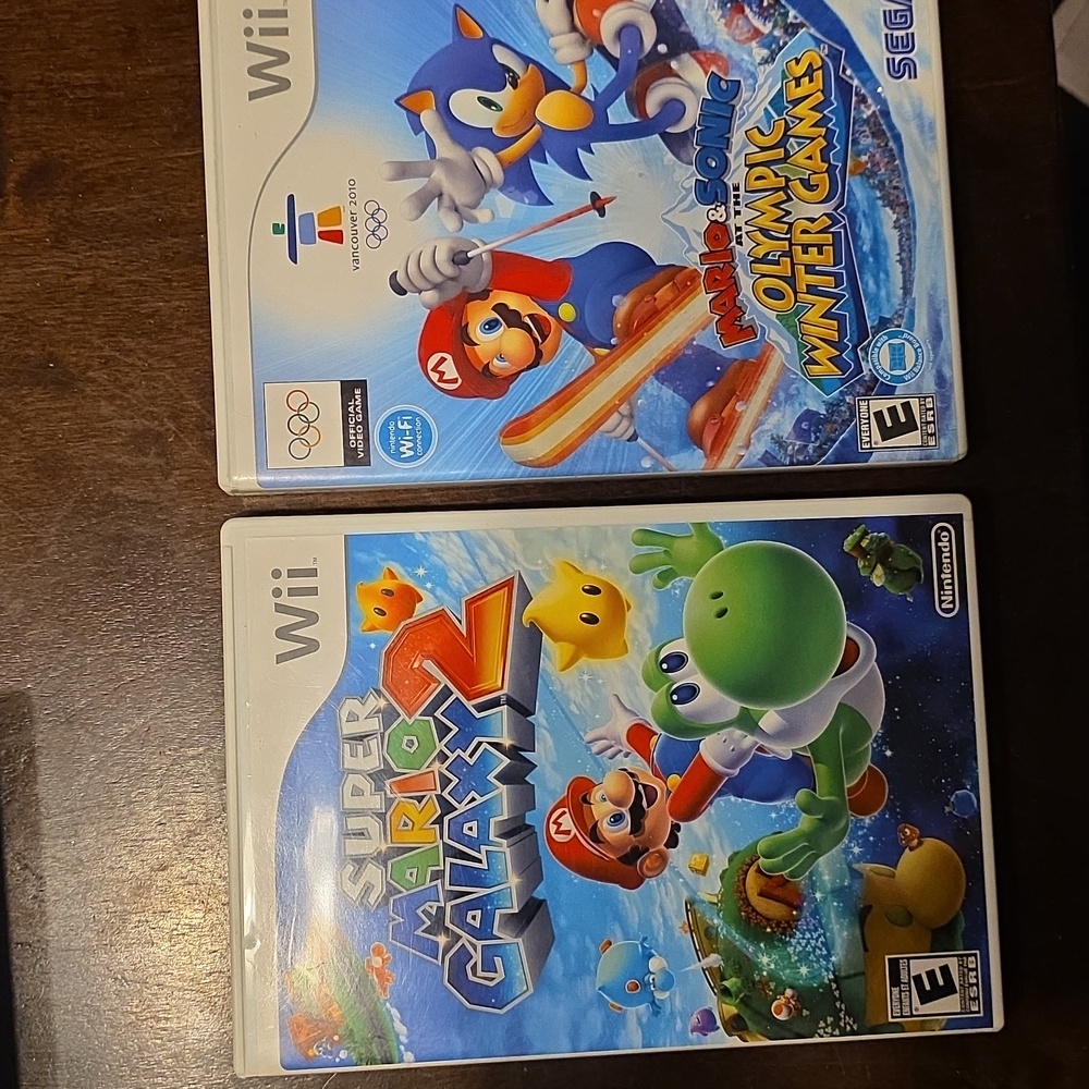 Nintendo Wii Super Mario Galaxy 2 and Mario & Sonic at the Olympic Winter Games